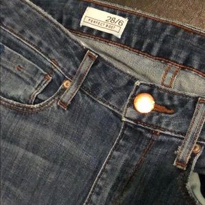 Gap jeans size 28/6 perfect boot